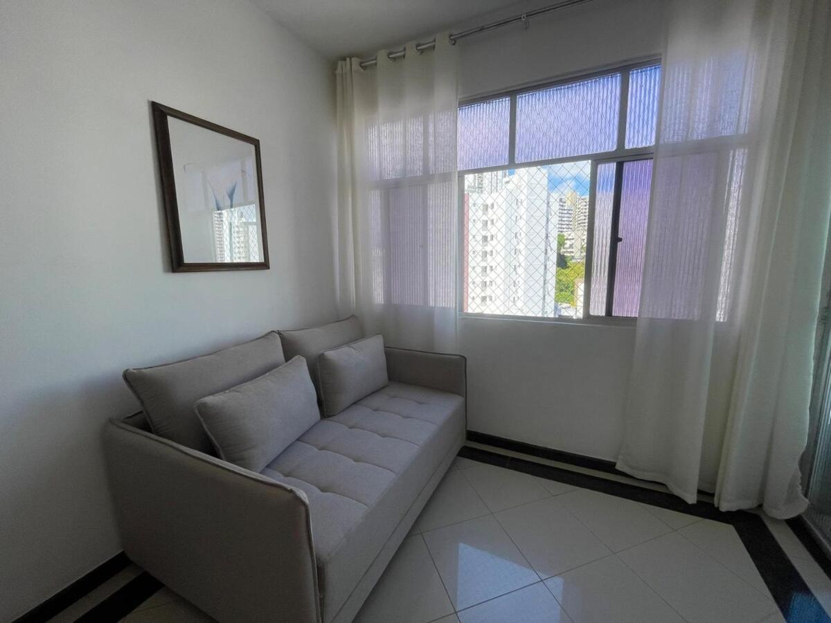 In Barra 600m Do Porto Da Barra Apartamento